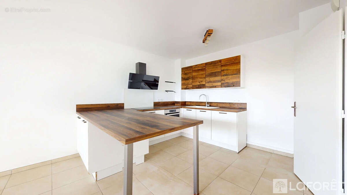 Appartement à PUGET-SUR-ARGENS