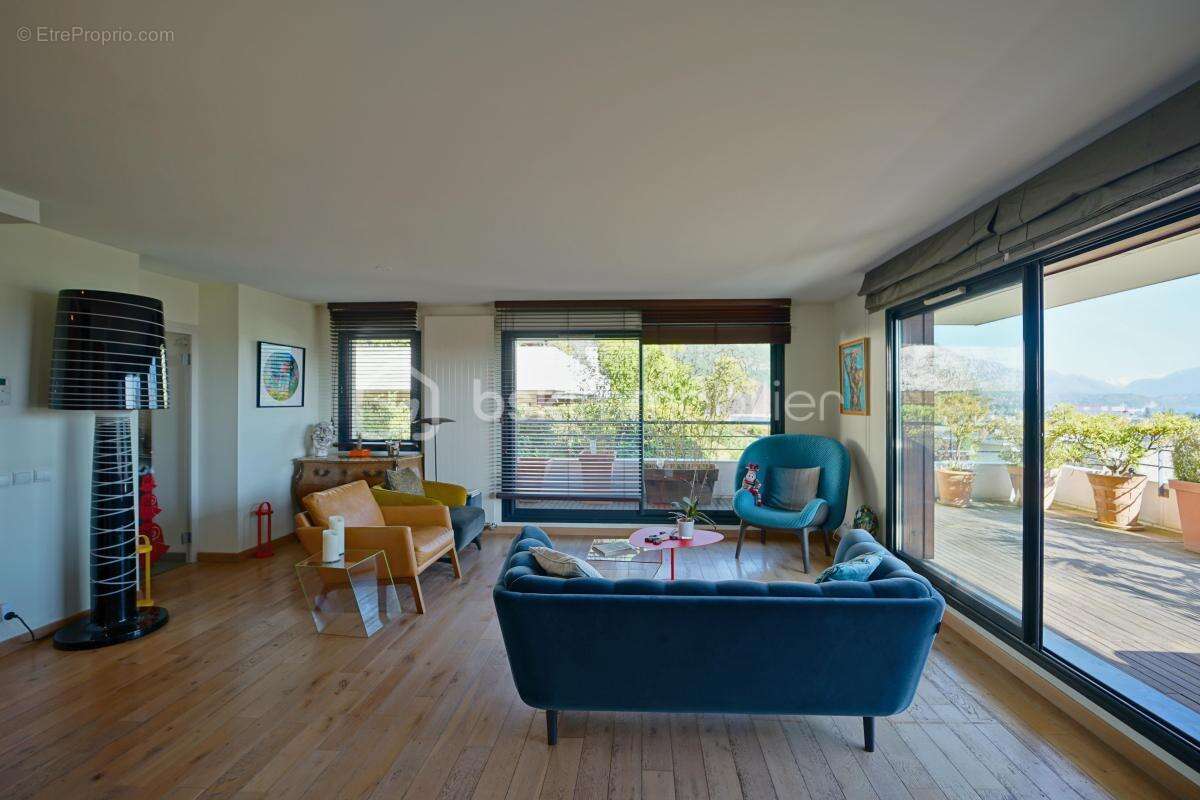 Appartement à ANNECY-LE-VIEUX