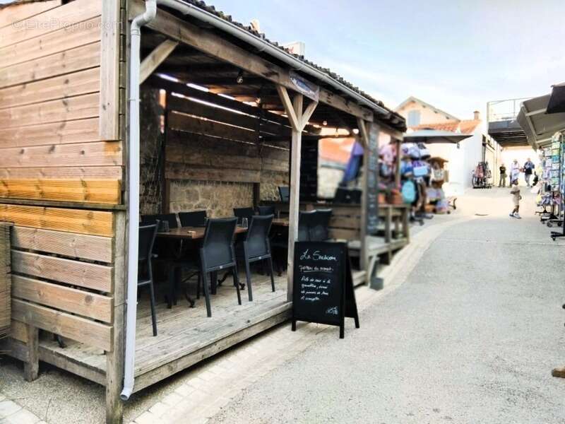 Commerce à SAINT-PIERRE-D'OLERON