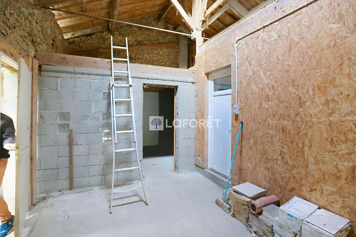 Maison 5 pièces Beaulieu Sous Parthenay - photo 8