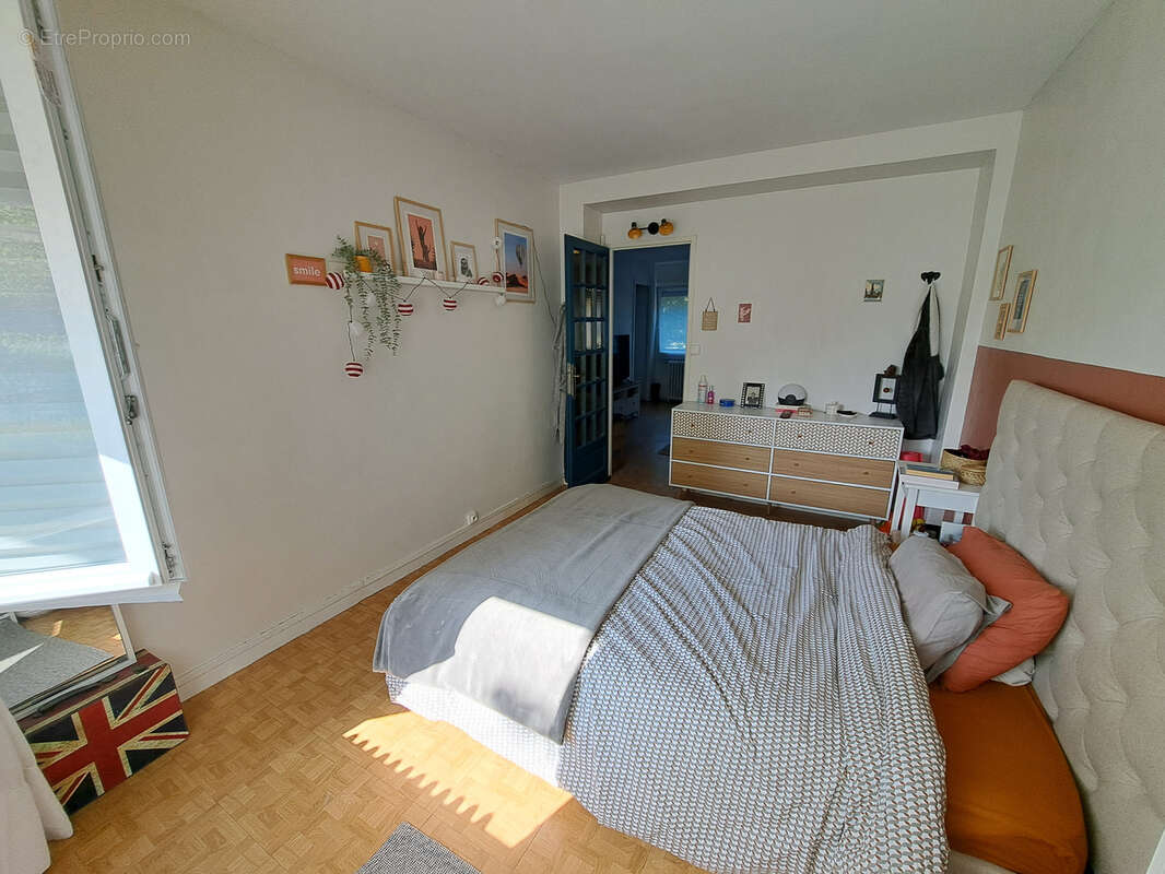 Appartement à MAISONS-ALFORT