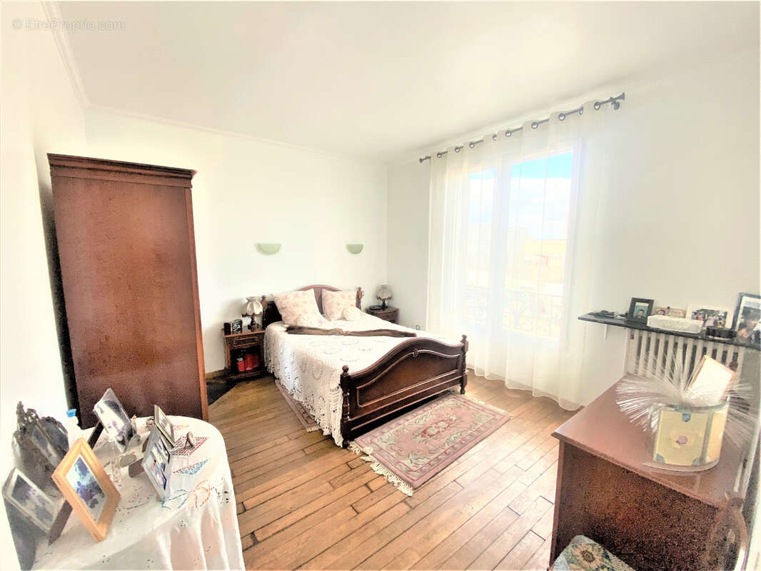 Appartement à EPINAY-SUR-SEINE