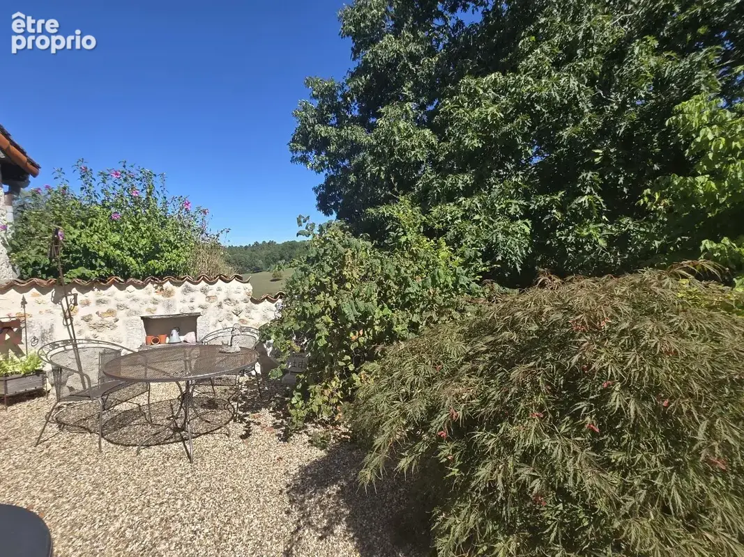 Maison en pierres en harmonie avec son jardin! - photo 30