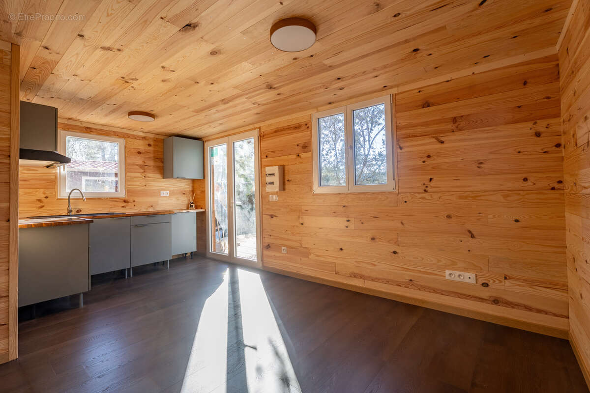 Maison à LE CASTELLET