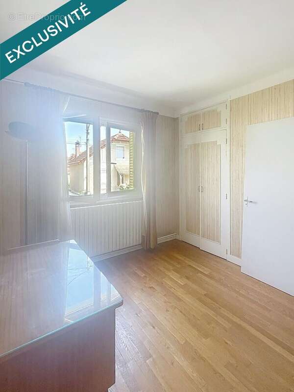 Maison 142 m² à Villeneuve-Le-Roi  - photo 6