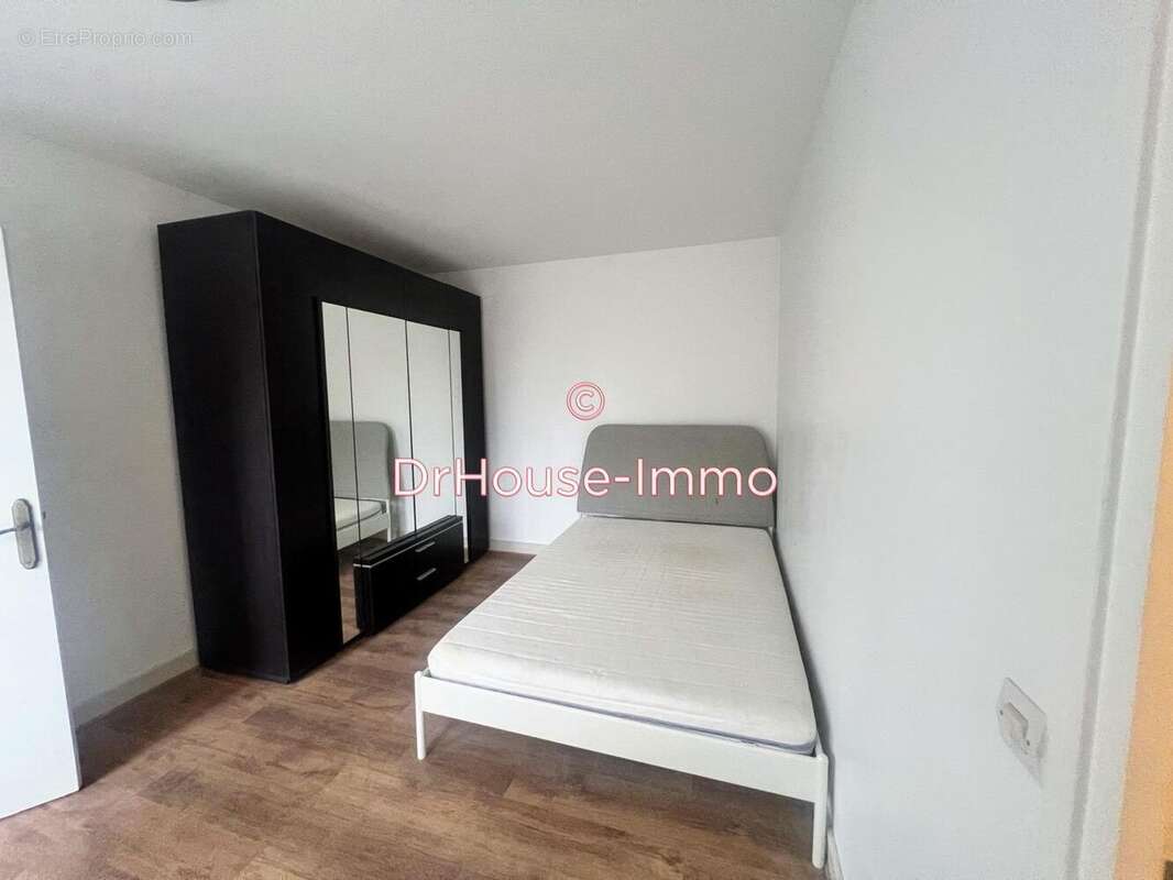 Appartement à SAINT-MAUR-DES-FOSSES