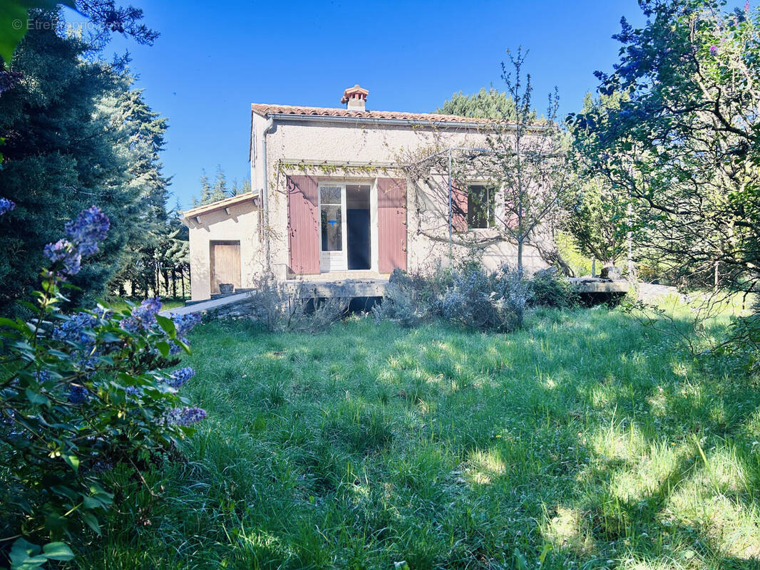 Maison à ROGUES