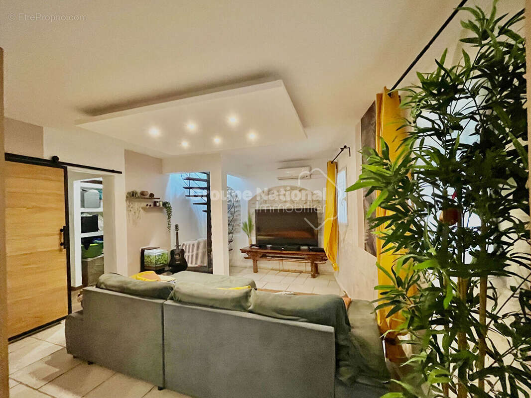 Maison à CHATEAURENARD