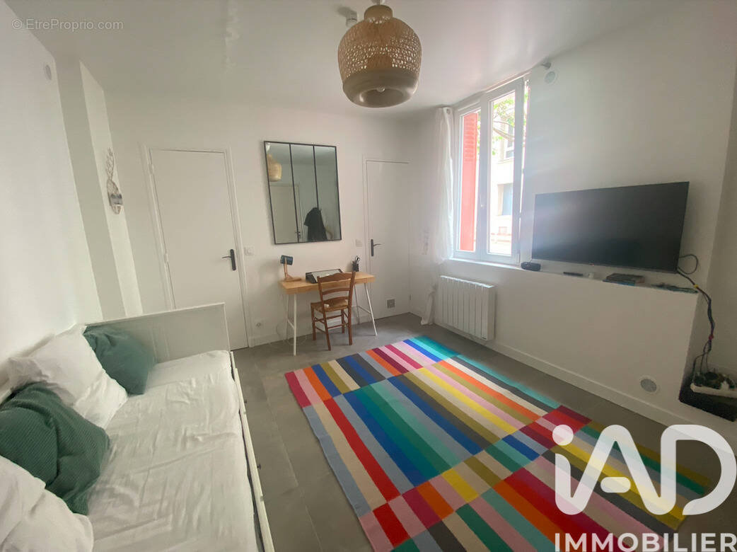 Photo 1 - Appartement à MONTROUGE
