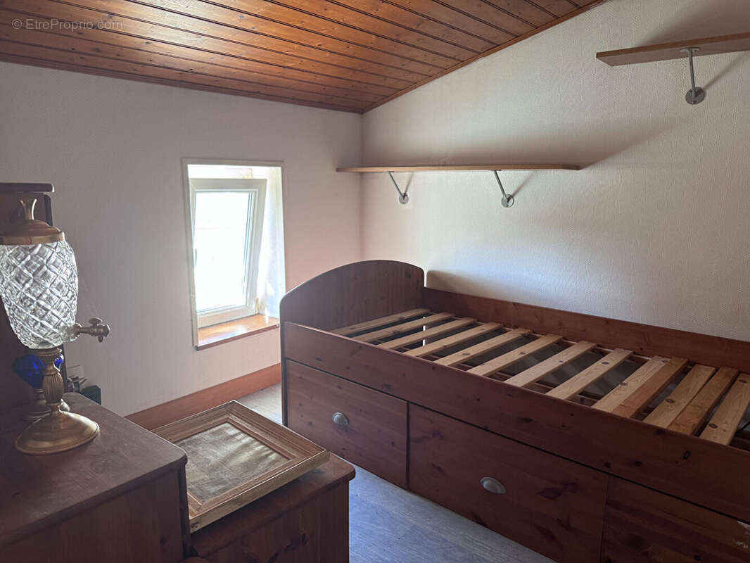 Maison à SAINT-CIERS-SUR-GIRONDE