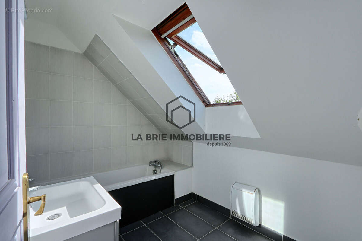 Maison à VILLECRESNES