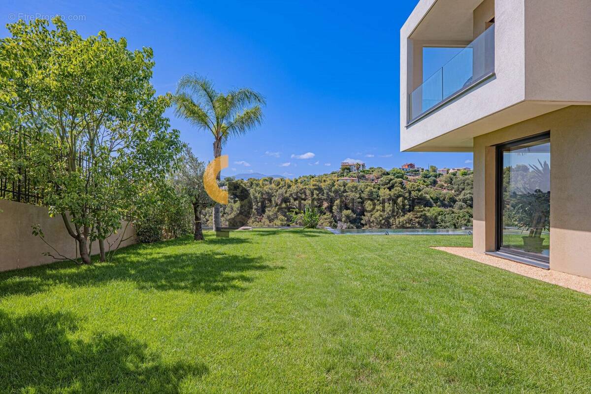 Maison à CAGNES-SUR-MER