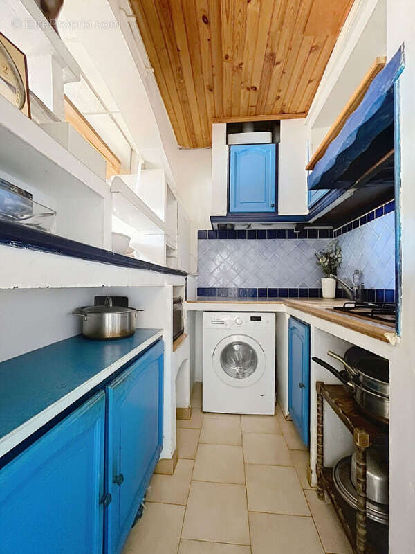 Appartement à MARSEILLE-1E