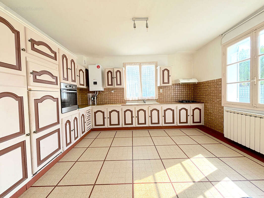 Maison ROYAN 4 Pièces 120m2 - photo 6