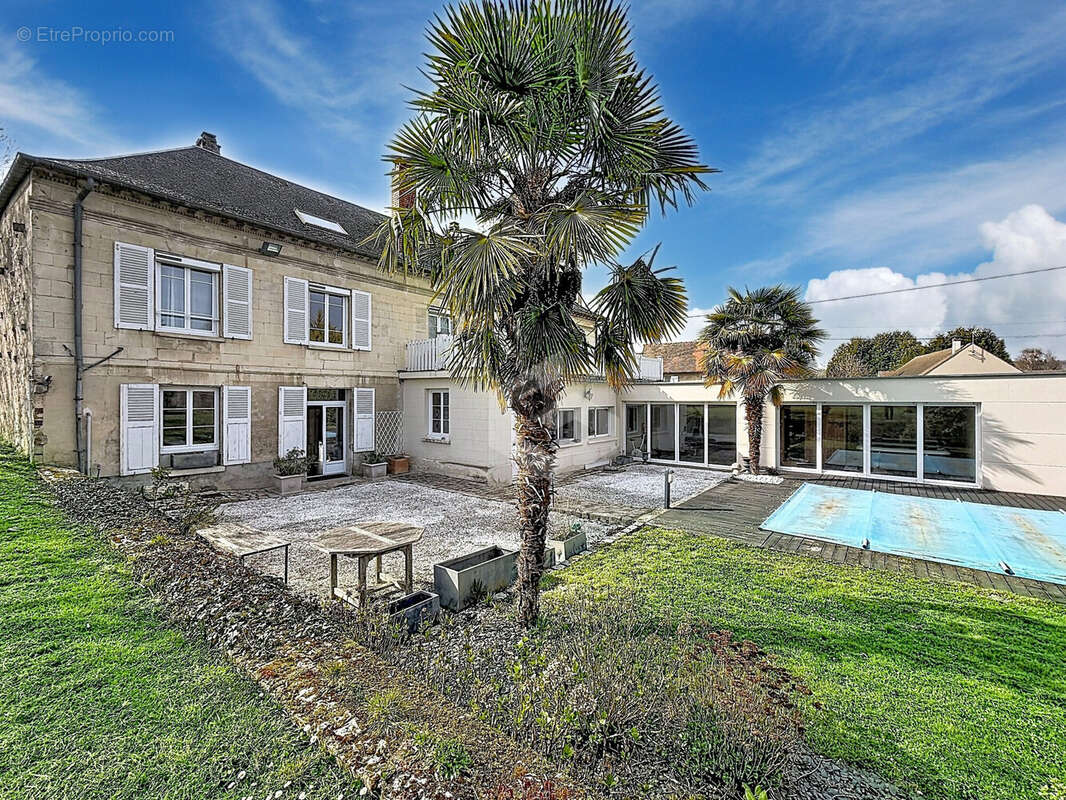 Maison 260 m² à Arcy-Sainte-Restitue  - photo 3