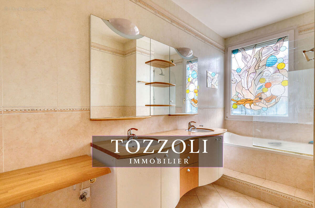 Maison à SAINT-QUENTIN-FALLAVIER