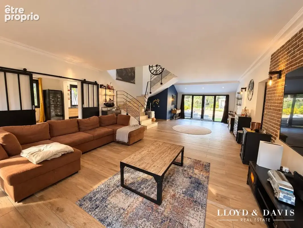 Maison 10 pièces 340 m² à vendre à Lamorlaye (60260) - photo 5