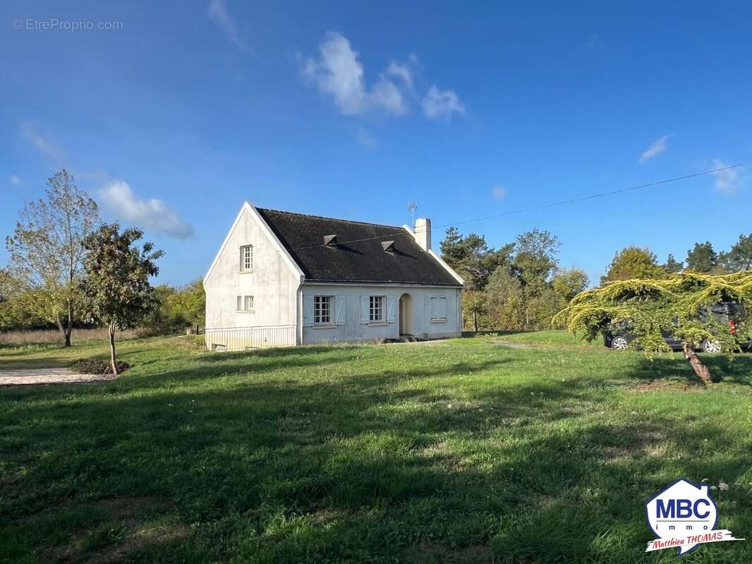Maison à LA ROUXIERE