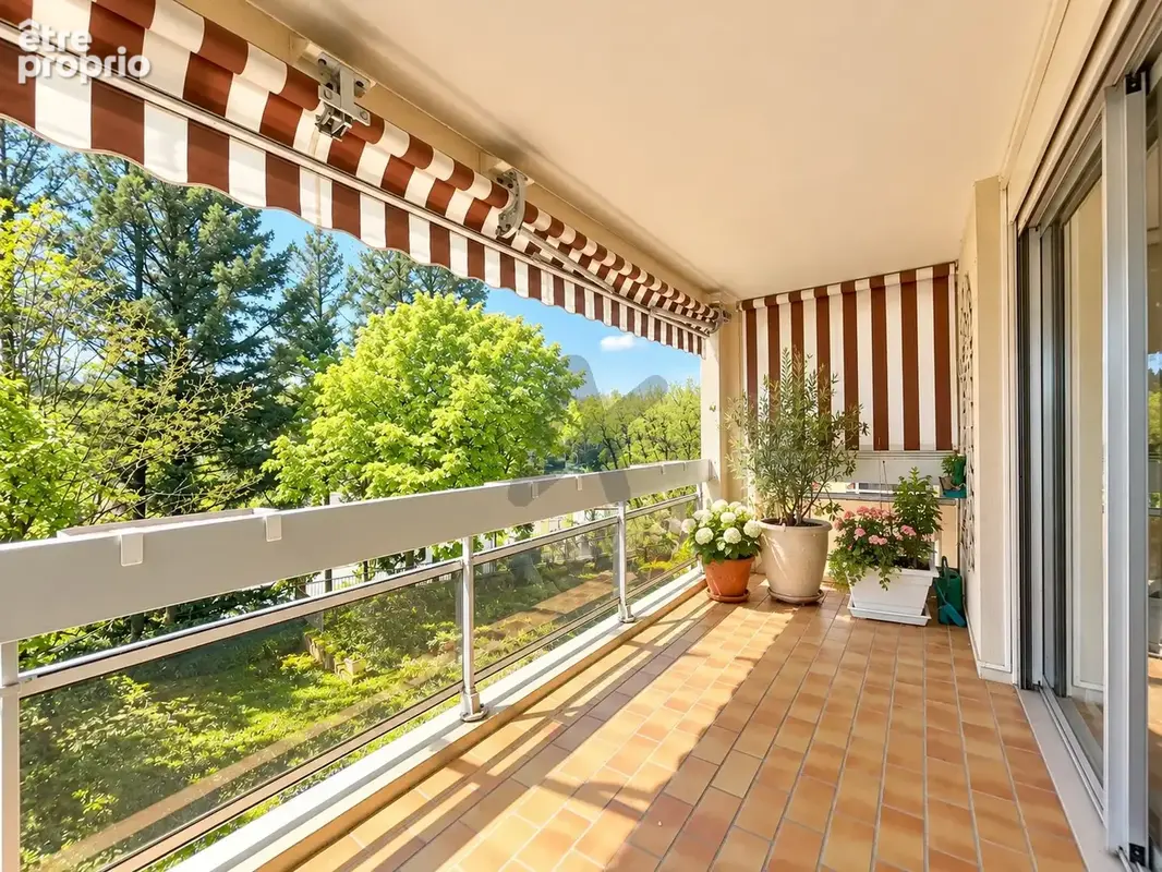 Hyper Centre Charbonnières - Appartement 5P 108m2 avec terrasse, au calme et sans vis-à-vis - photo 22