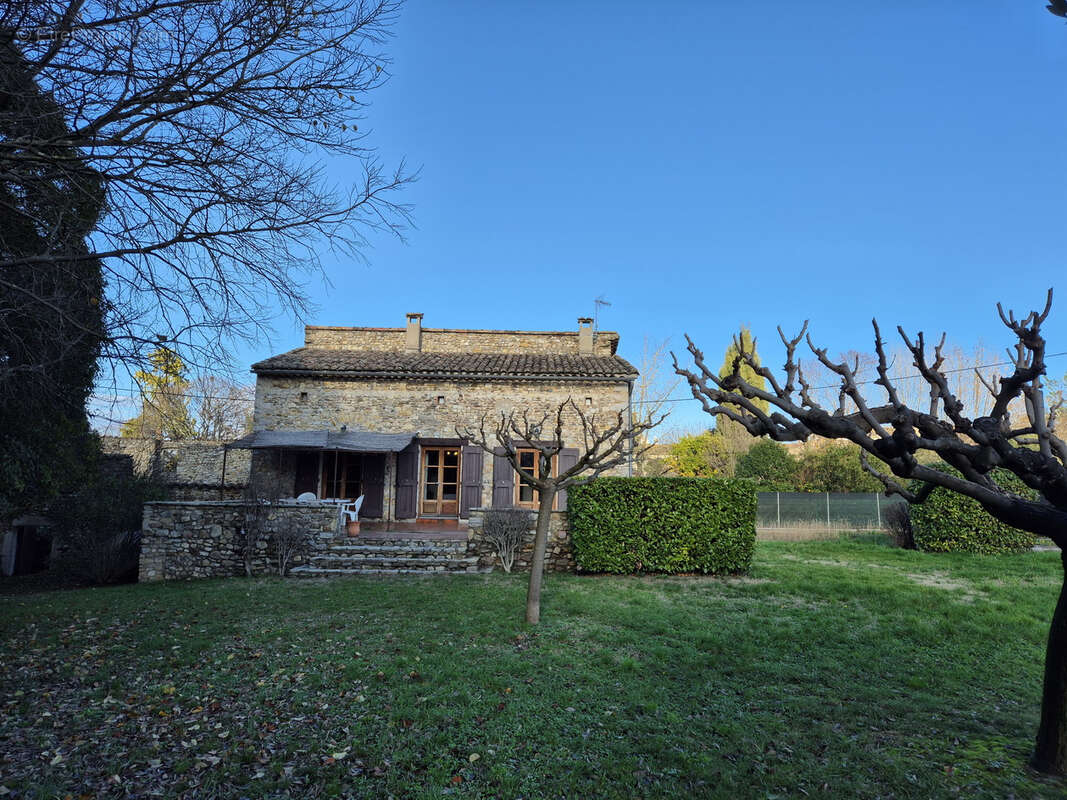 Maison à LEZAN