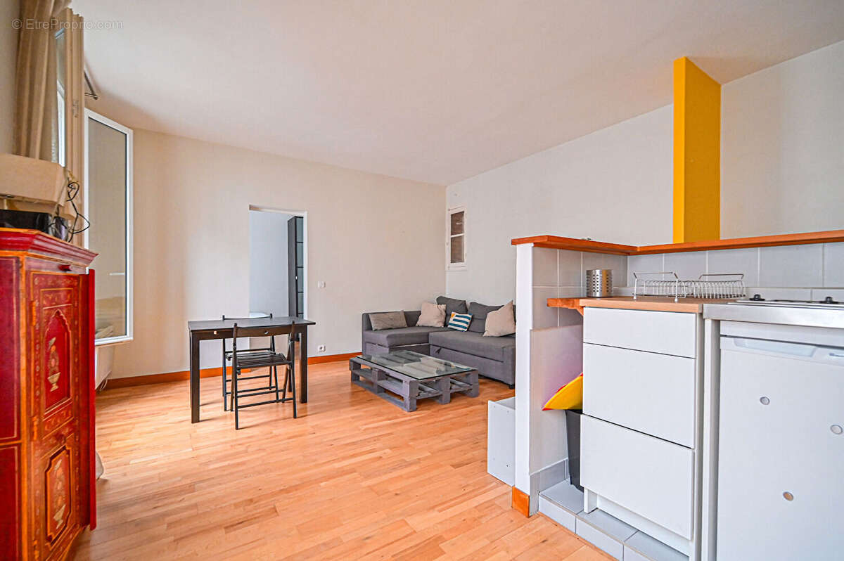 Appartement à PARIS-20E