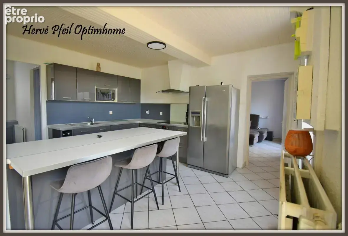Une maison familiale avec cachet et prestations rénovées-5 pièces ; 135m² sur 1000m² de terrain - photo 15