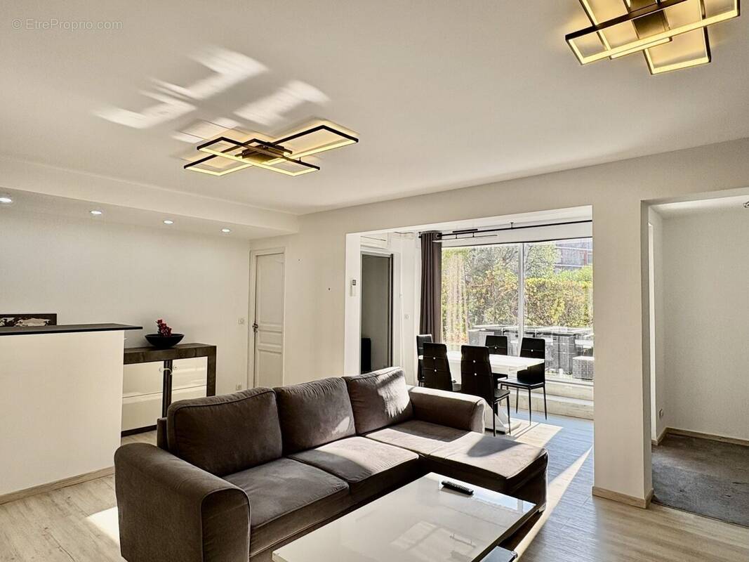 Appartement à ROQUEBRUNE-CAP-MARTIN