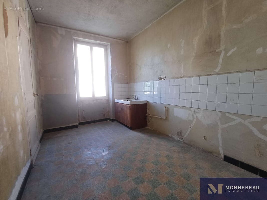 Maison de bourg a rehabiliter - photo 11