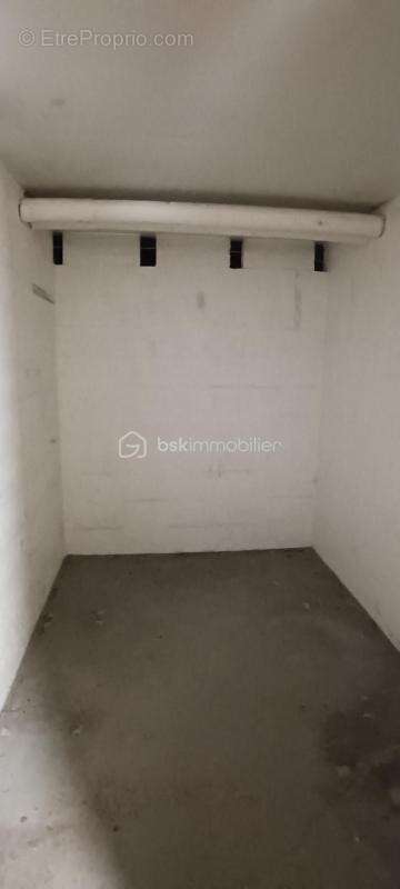 Spacieux 3 pièces avec box, cave et proche gare - photo 18