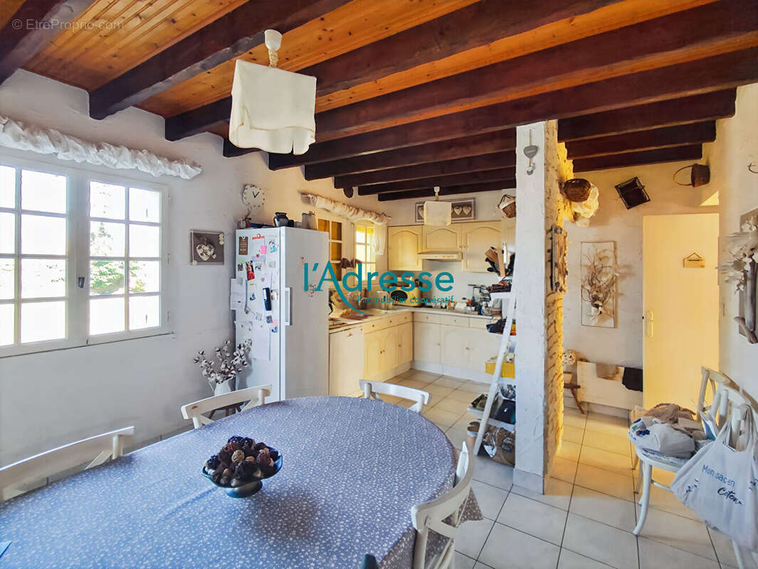 Maison à CHAUDRON-EN-MAUGES