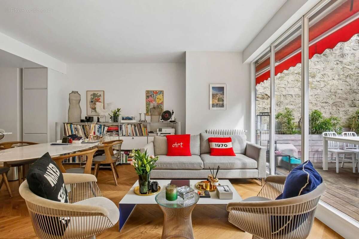 Appartement à NEUILLY-SUR-SEINE
