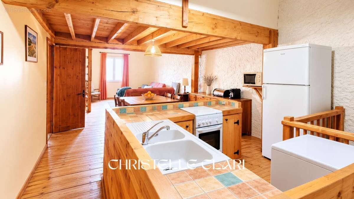 Domaine 374 m² sur terrain de 3,59 ha - photo 15