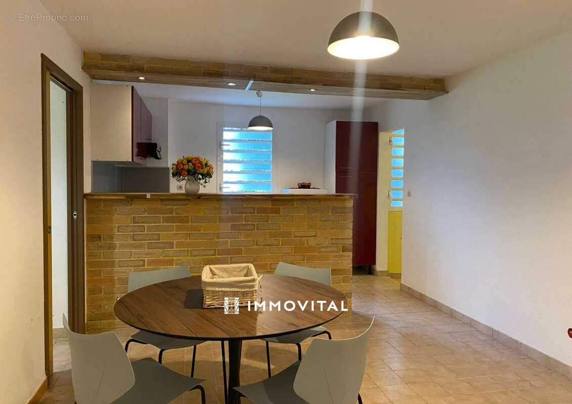 Appartement à SAINTE-ROSE