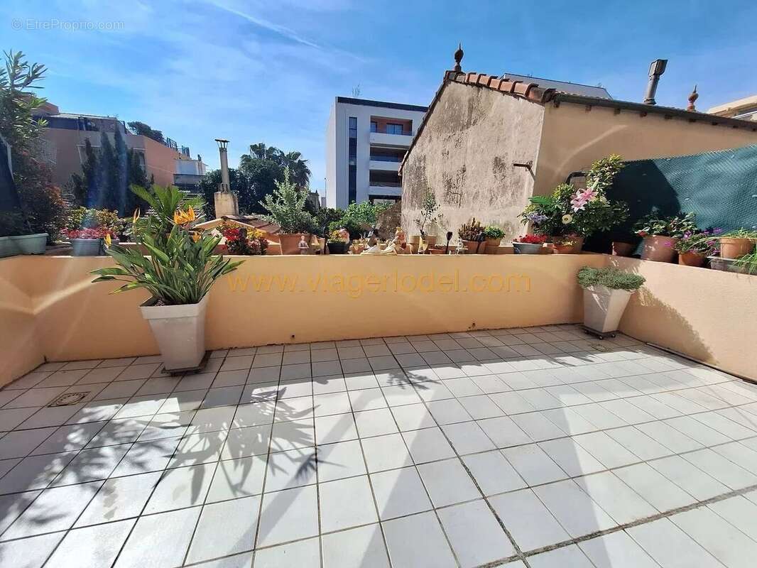 Appartement à FREJUS