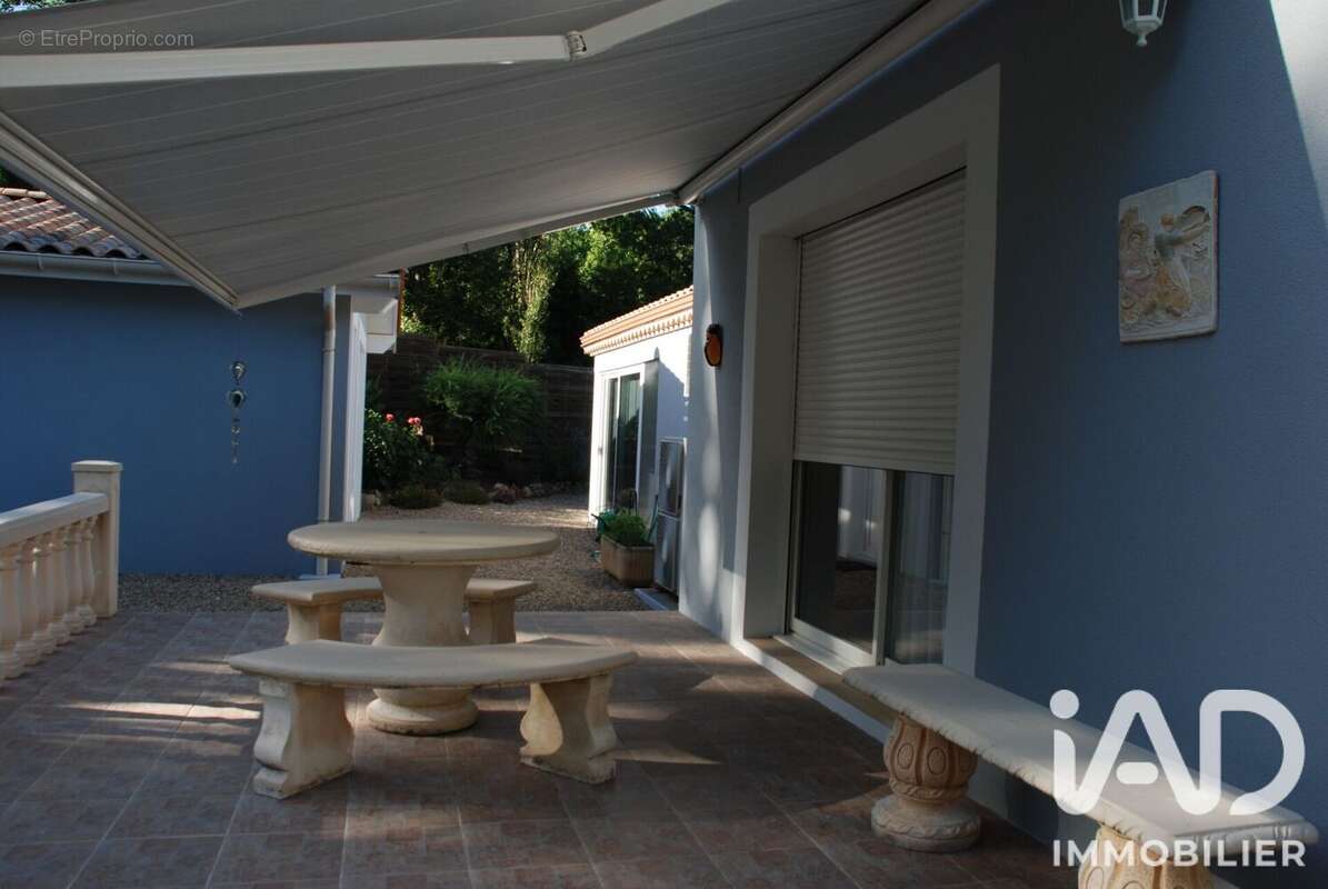 Maison 112 m² à Saint-Andre-Et-Appelles  - photo 9