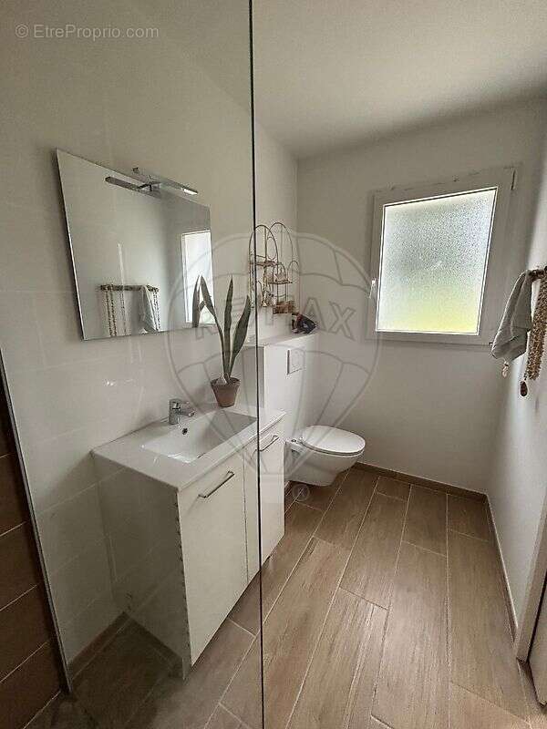 Maison à VAUX-SUR-MER