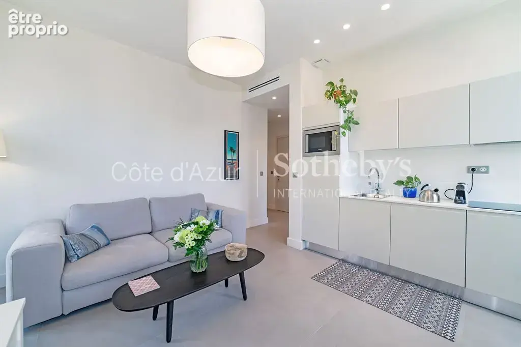 Nice Jean Médecin, appartement deux chambres avec balcon au cœur de la ville - photo 13