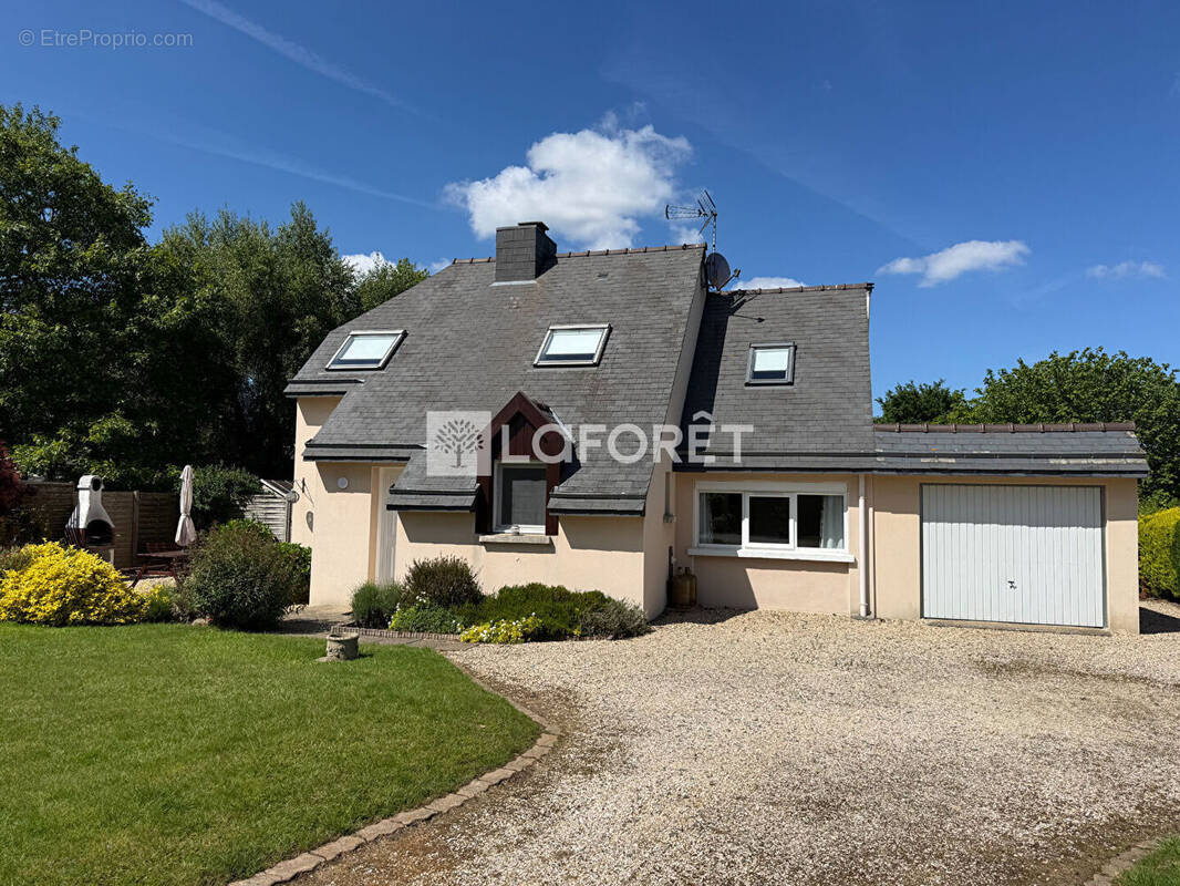 Maison à PLUDUAL
