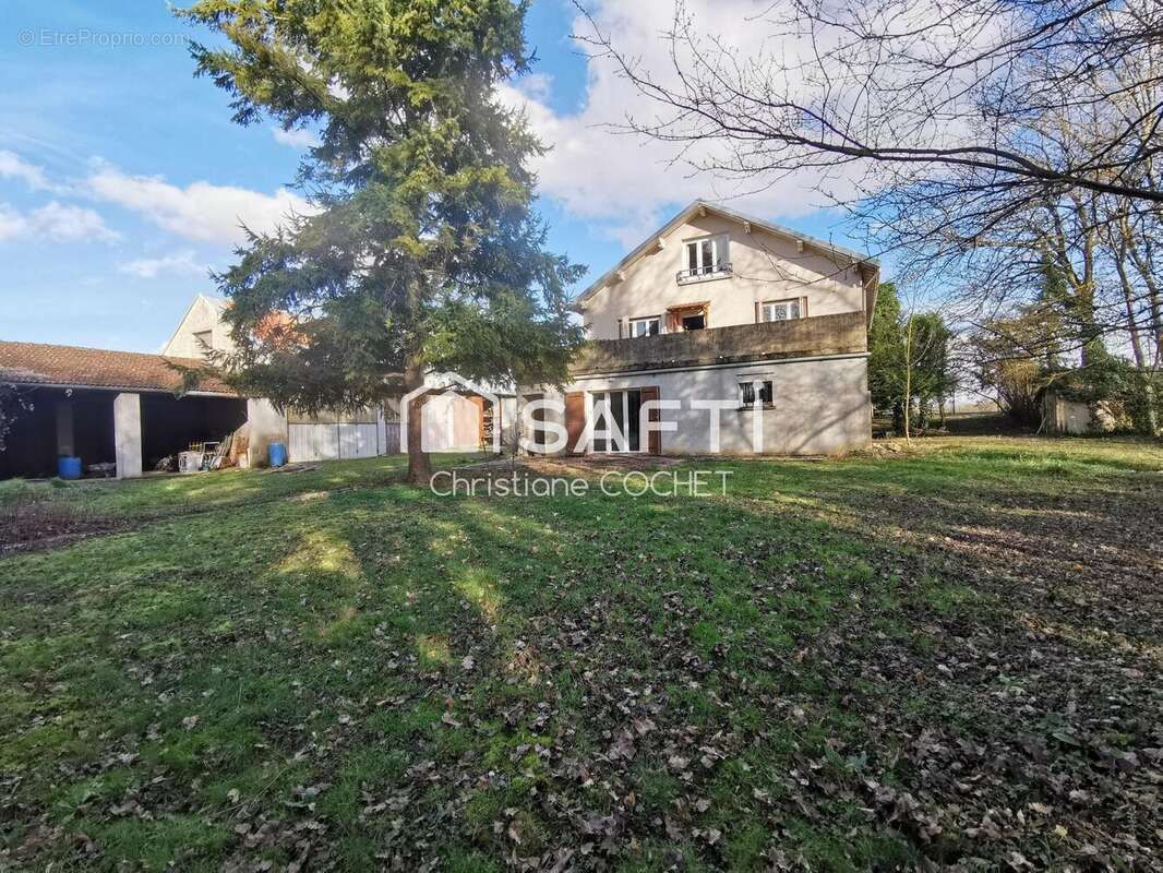 Photo 2 - Maison à RUBELLES