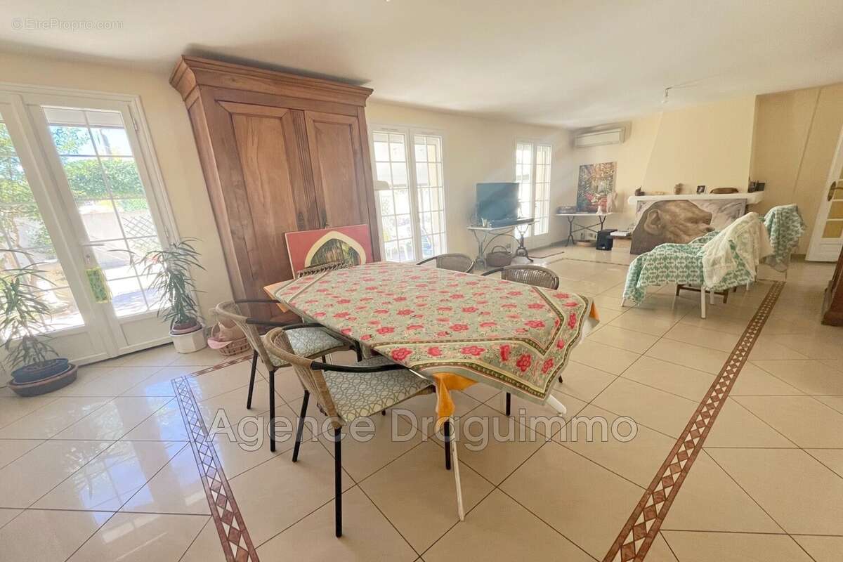 Maison à DRAGUIGNAN