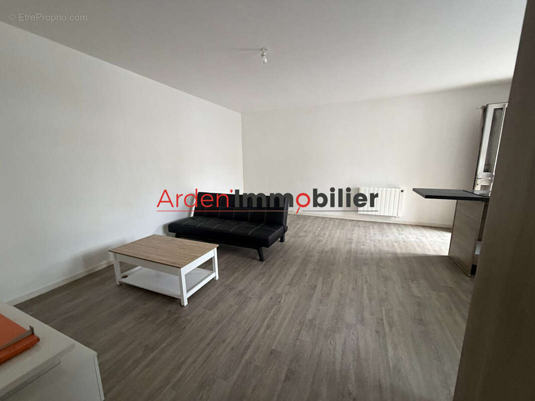 Ensemble immobilier d'exception à Vendre à Rethel - 10 Pièces, 254,95 m² sur Terrain de 393 m² - photo 12