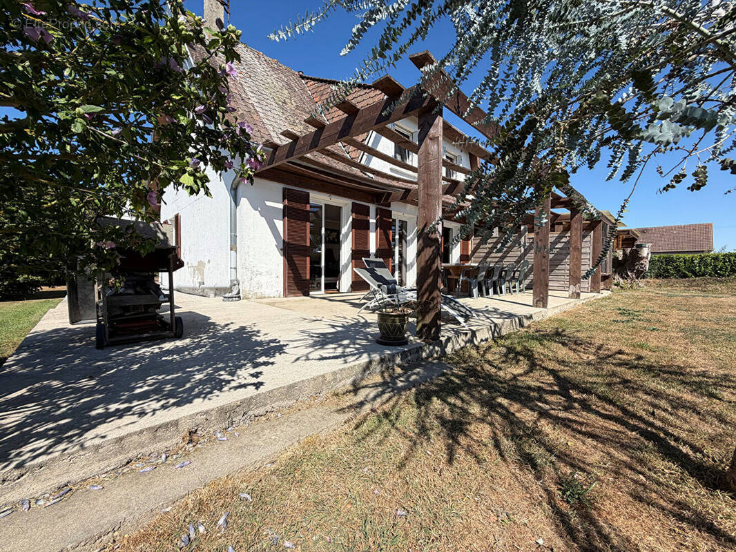 Maison à OUVILLE-LA-RIVIERE