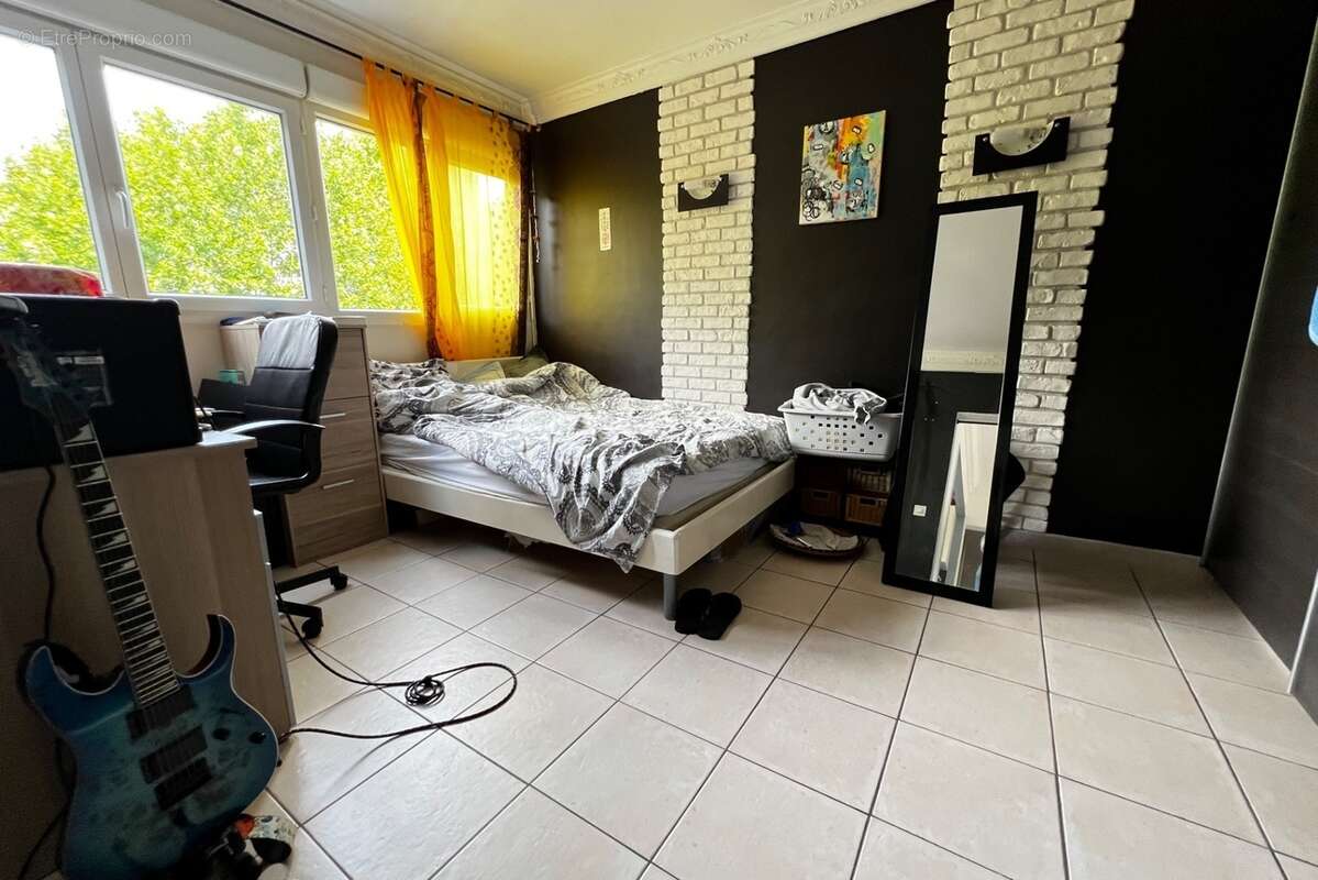 Appartement 67 m² à Gagny  - photo 4