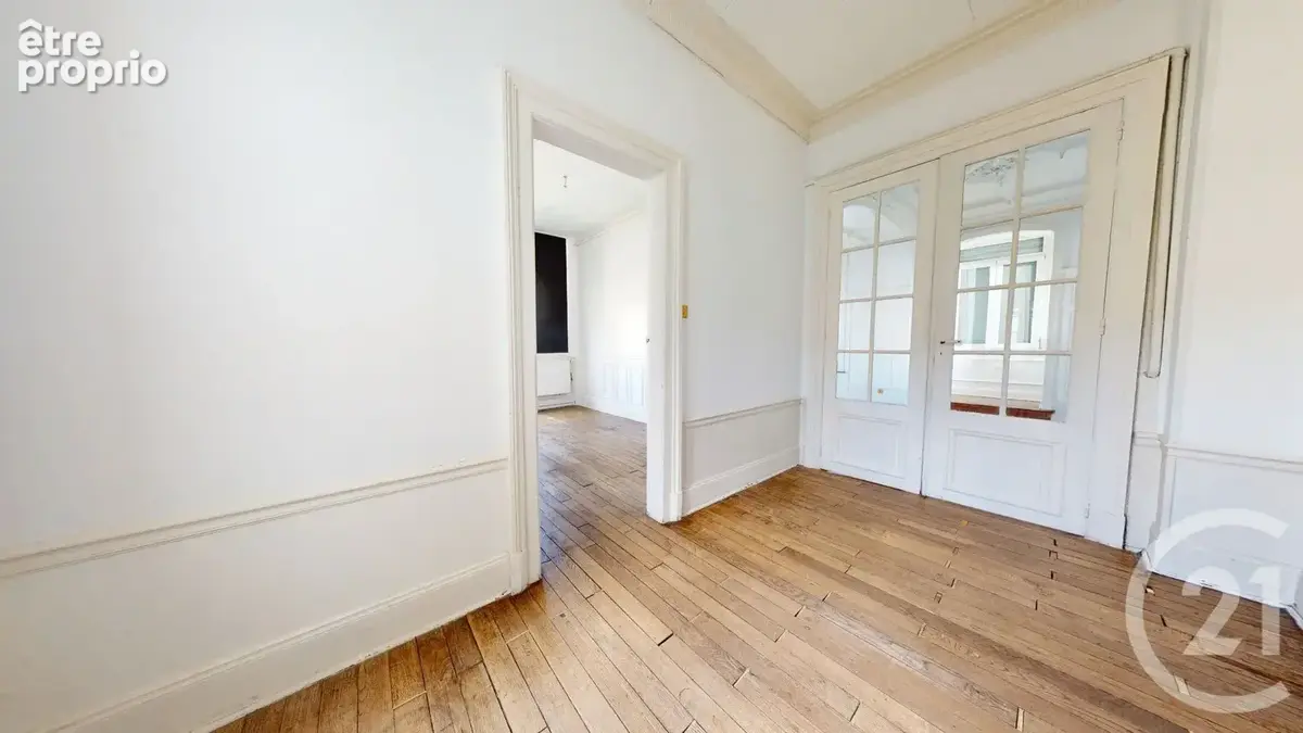 Appartement 4 pièces 89 m² à vendre à Saint-Quentin (02100) - photo 2