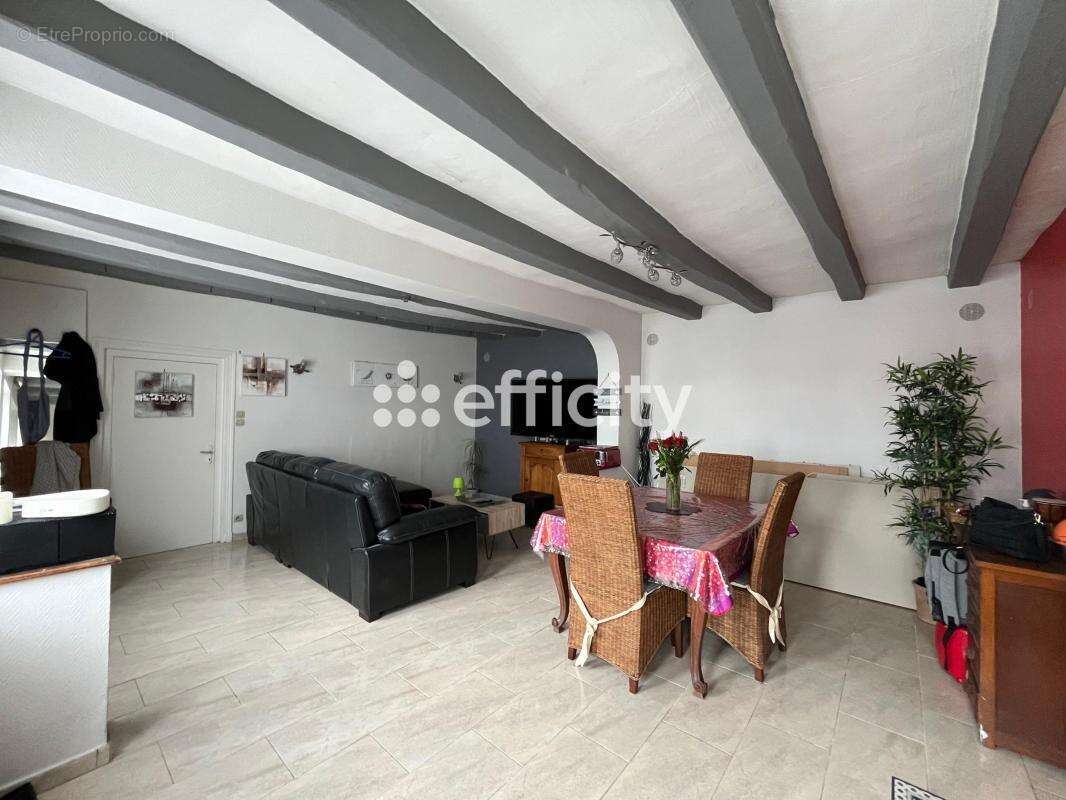 Maison à SORIGNY