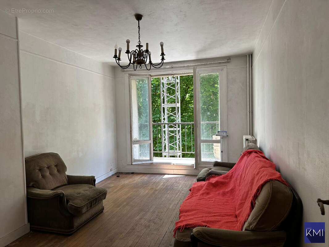 Appartement à PARIS-20E