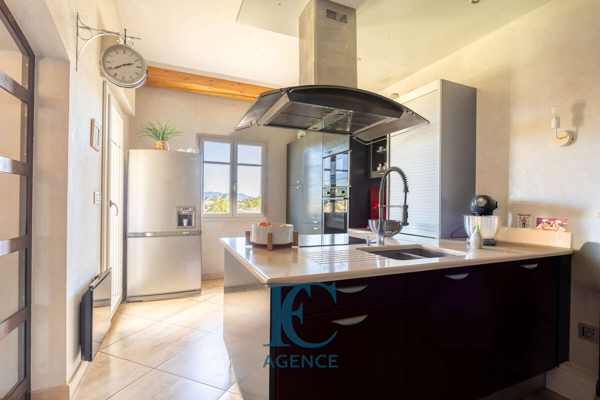 Appartement à SANARY-SUR-MER