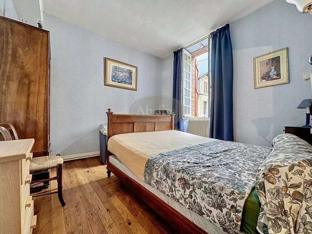 Maison à CASTELNAU-MAGNOAC