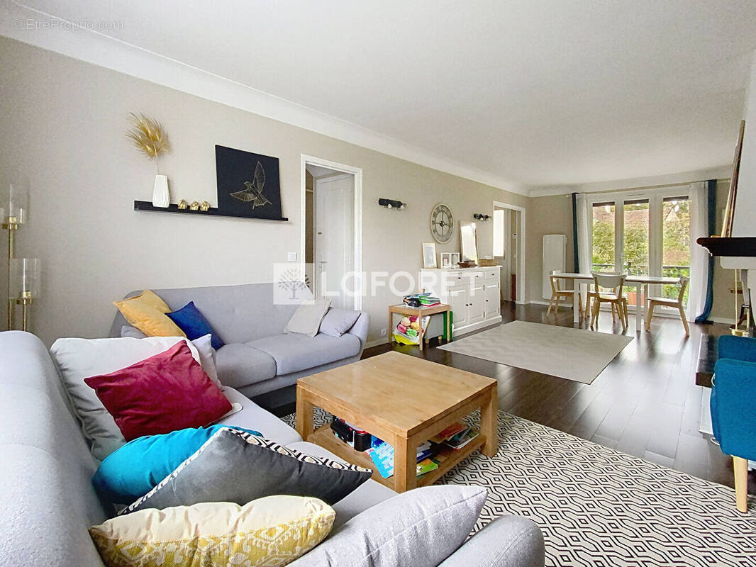 Maison à VERNEUIL-SUR-SEINE