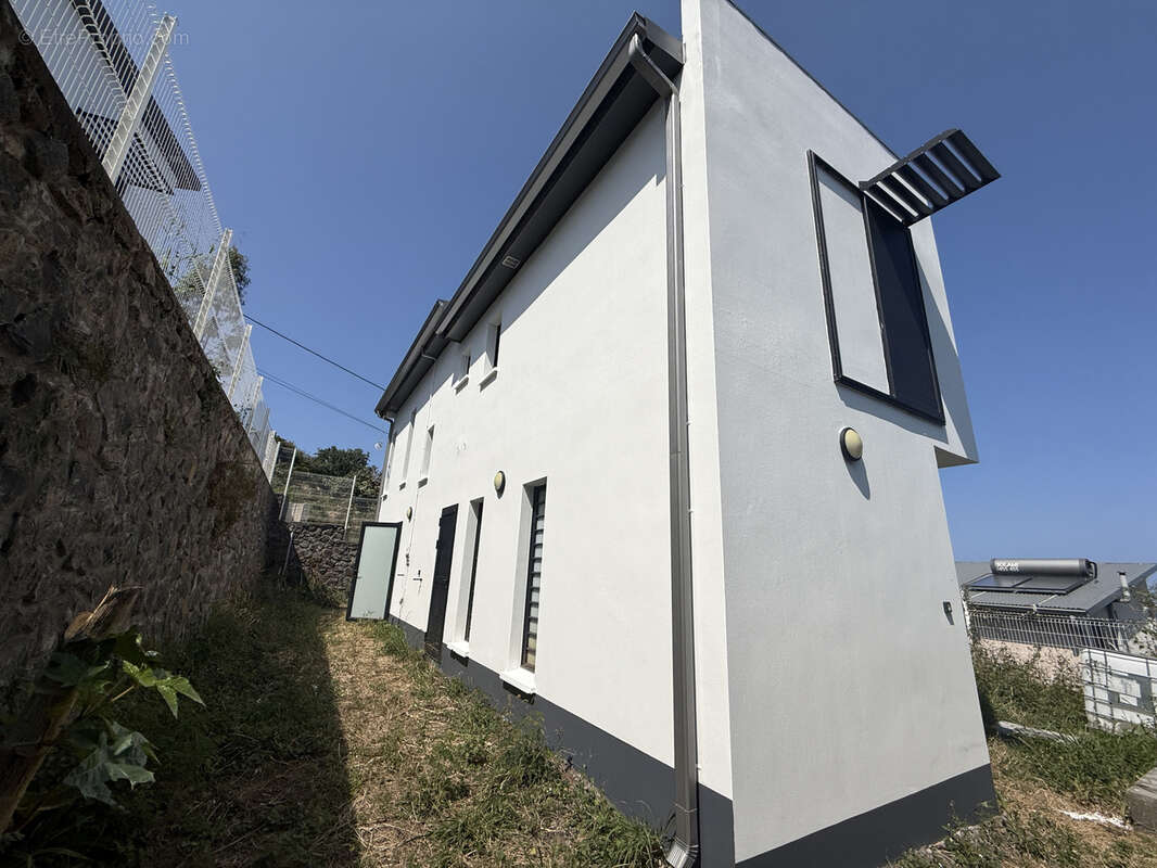 Maison à LE PORT